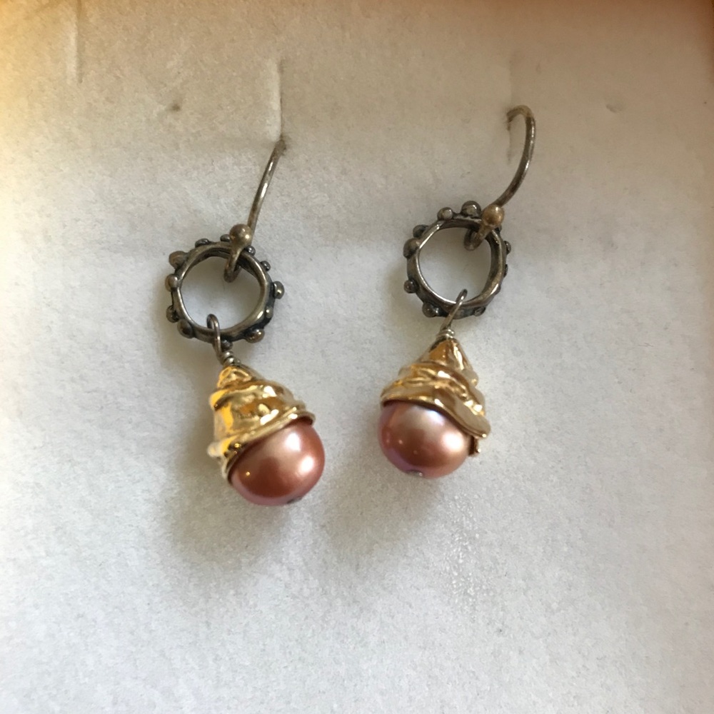 Rose Gold Pearl Earrings